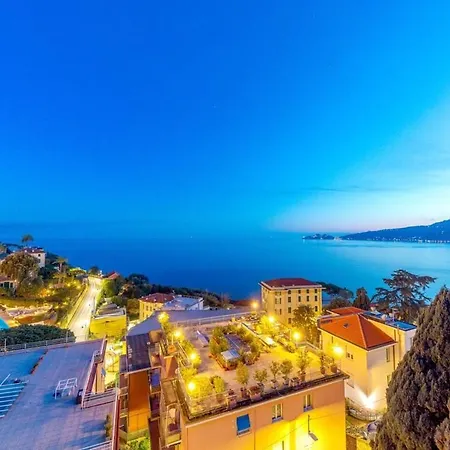 Panoramic Sea View Terrace - Free Parking - Wifi Apartment Rapallo